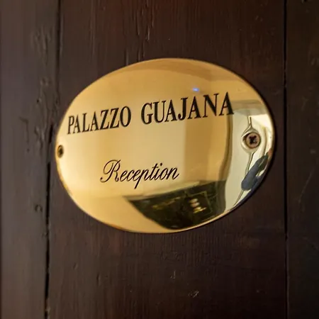 Palazzo Guajana Ferienhaus Trapani